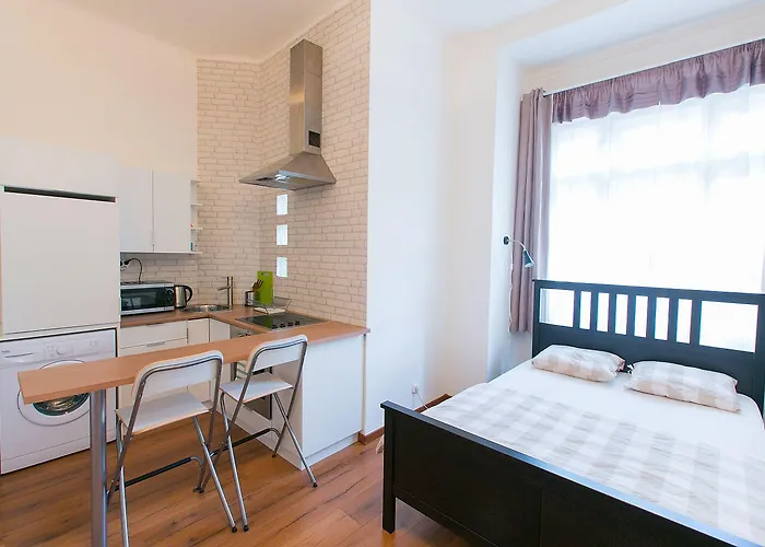 Friends & * 布达佩斯