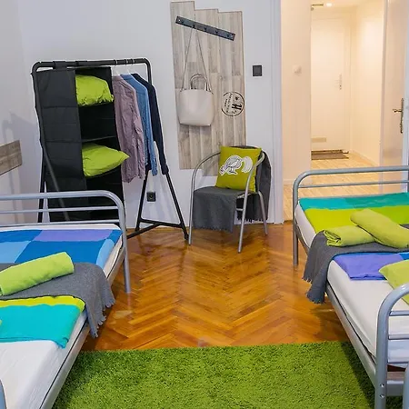 Friends & Vandrerhjem