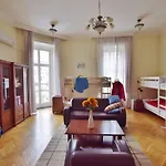 Friends & Auberge de jeunesse Budapest