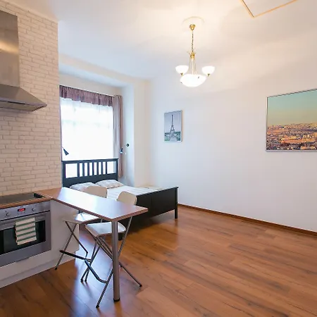 Albergue Friends & *