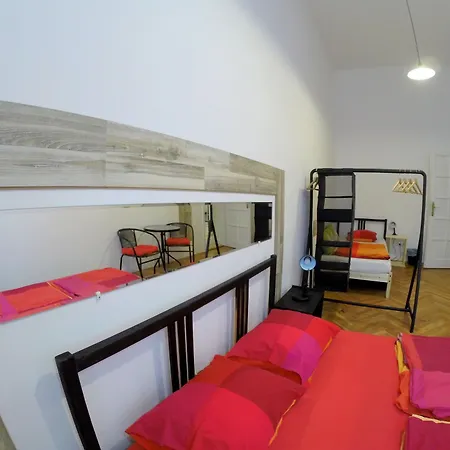 Albergue Friends &