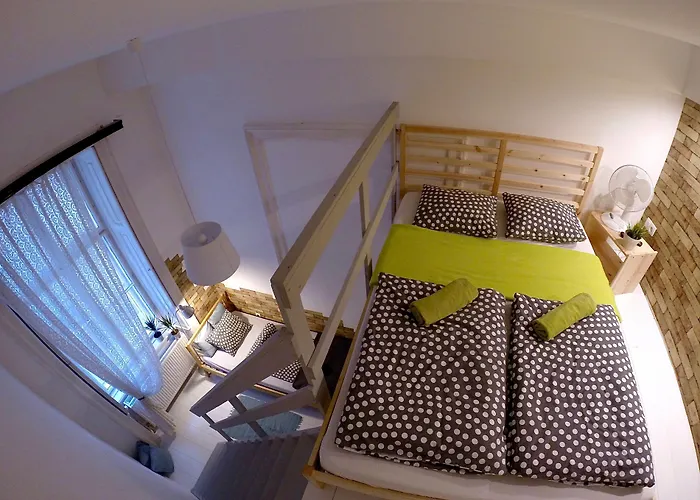 旅馆 Friends &