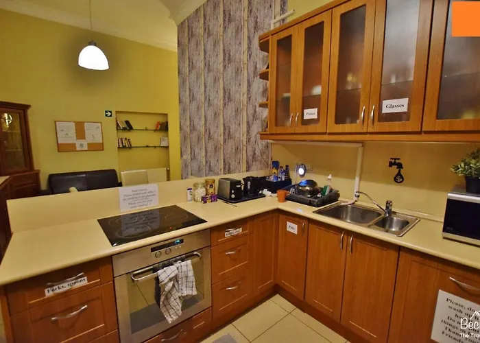 호스텔 Friends & *